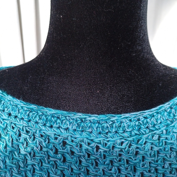 Hand Made Blue Sleeveless Tunic Top - Picture 5 of 5